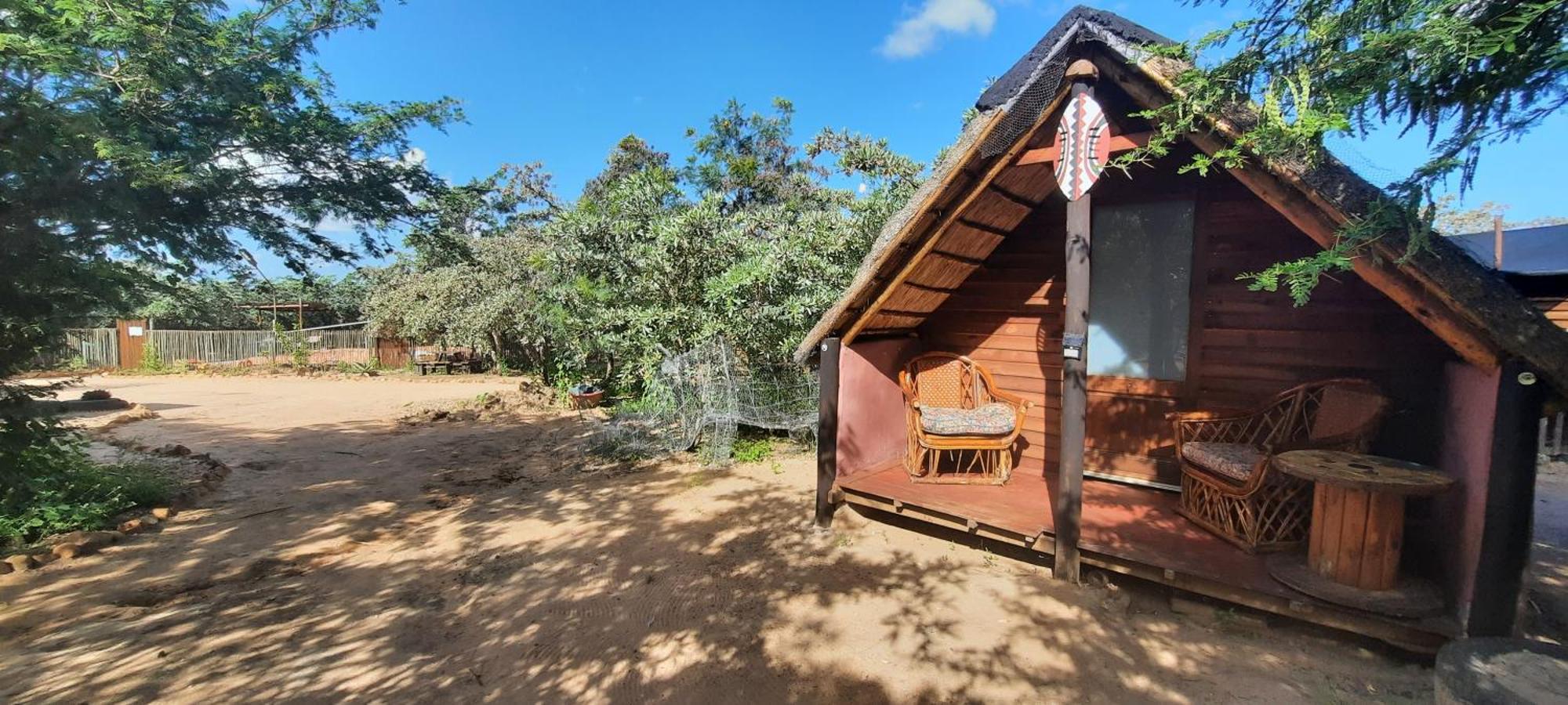 Shik Shack Backpackers *